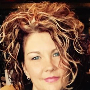 Meet your Posher, Tonya